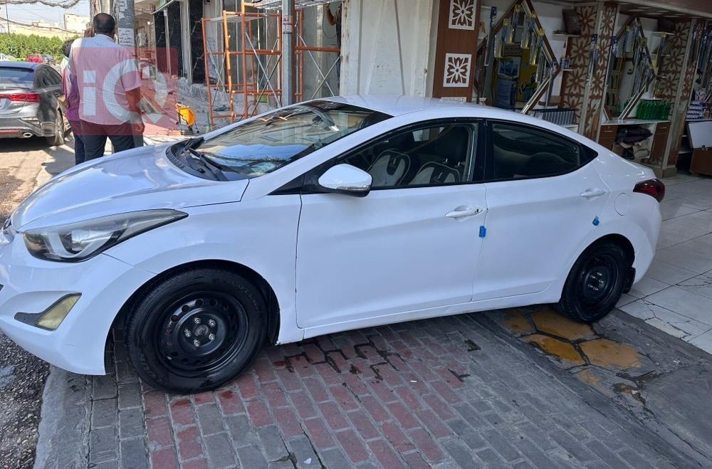 هیوندای ئەلەنترا